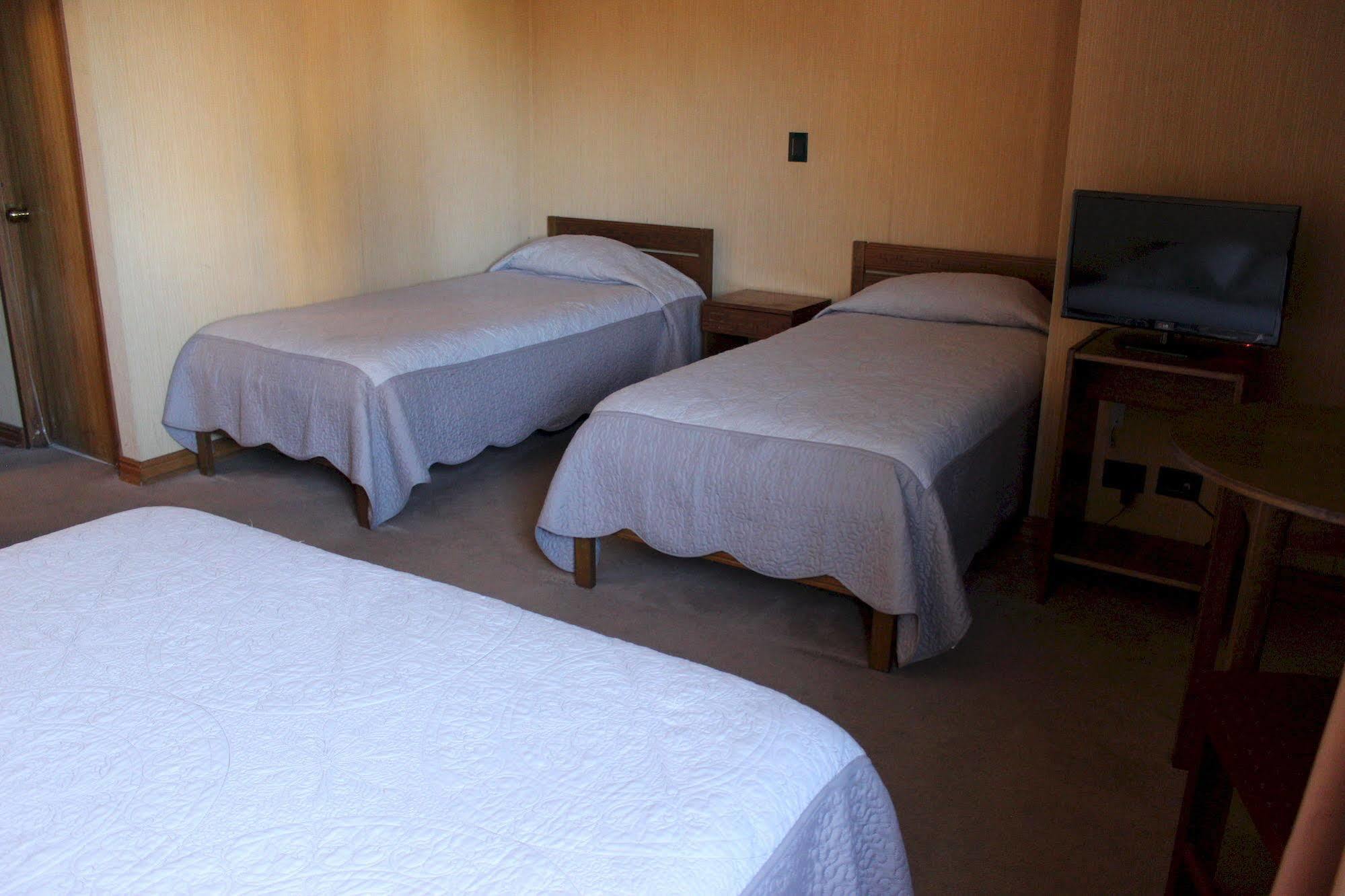 Hotel Antupiren ปวยร์โตมอนต์ ภายนอก รูปภาพ