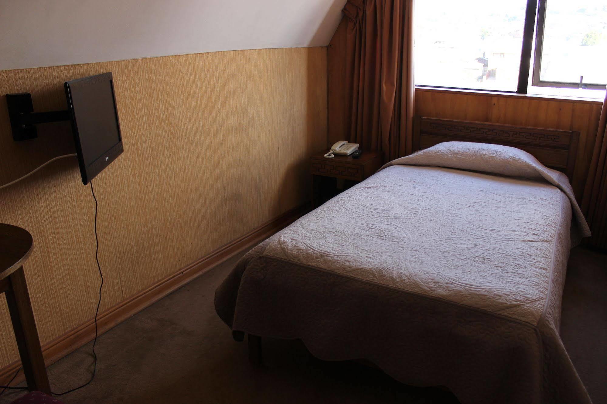 Hotel Antupiren ปวยร์โตมอนต์ ภายนอก รูปภาพ
