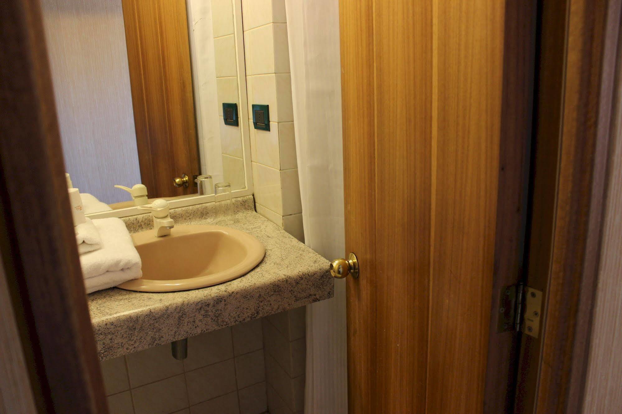Hotel Antupiren ปวยร์โตมอนต์ ภายนอก รูปภาพ