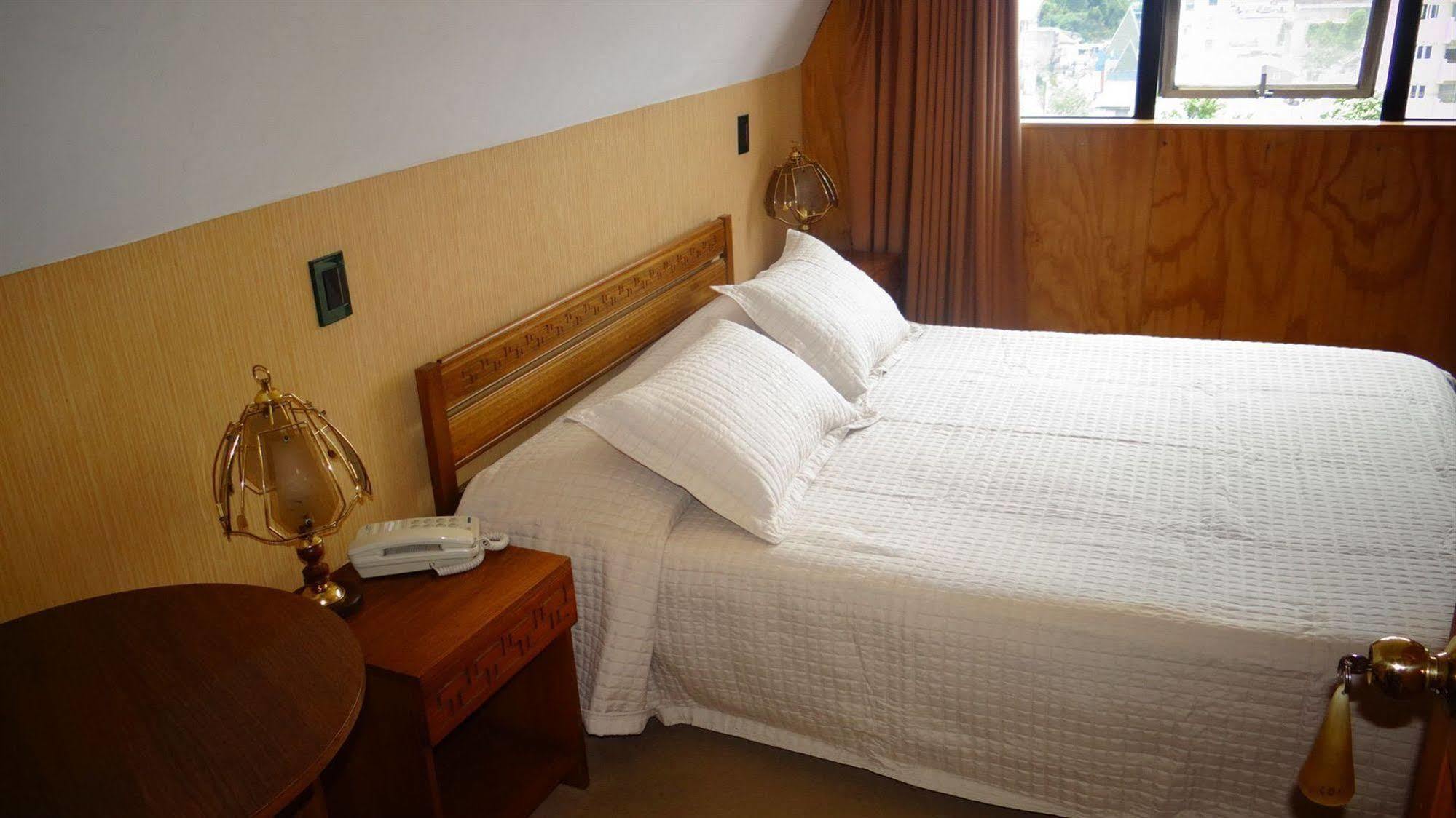 Hotel Antupiren ปวยร์โตมอนต์ ภายนอก รูปภาพ